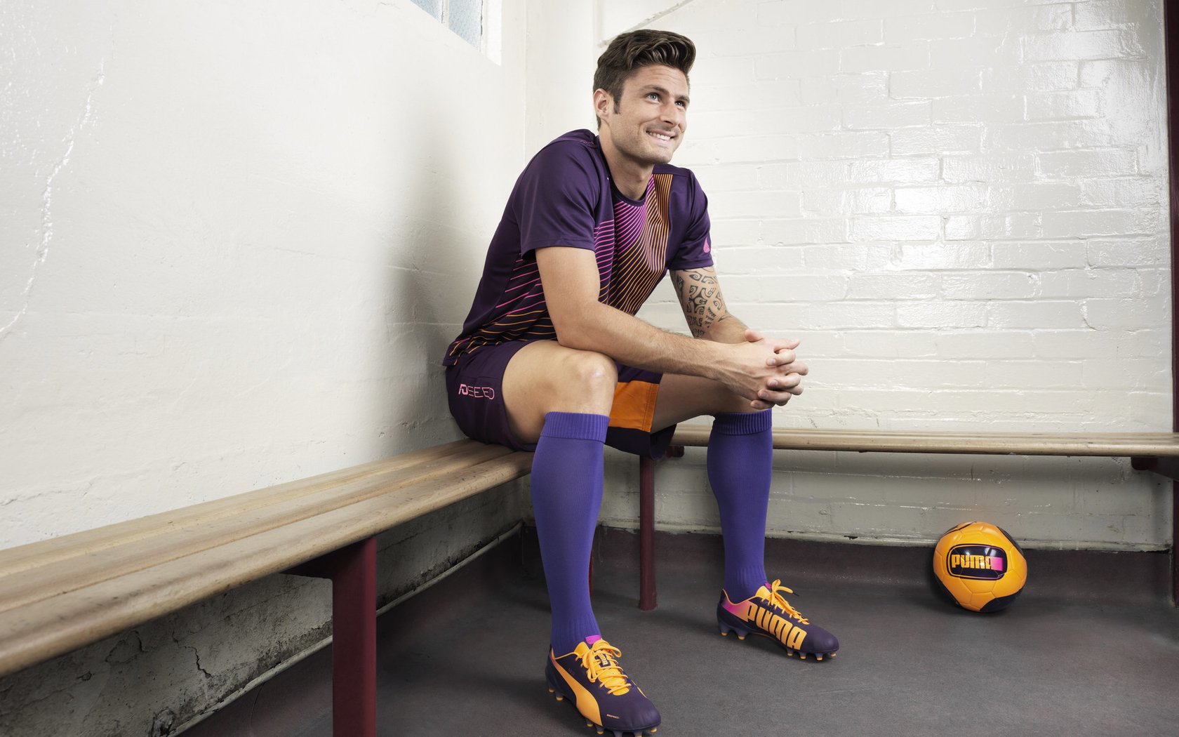 _未来体育场景：虚拟与现实完美融合_，未来体育馆概念设计